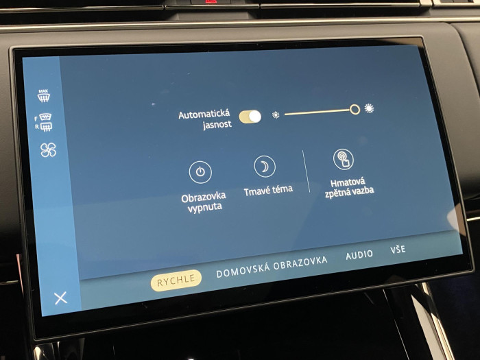 Land Rover Range Rover Sport D250 DYNAMIC SE AWD REZERVACE 3.0 d Dynamic SE