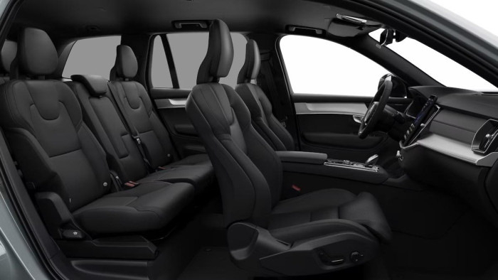 Volvo XC90 B5 AWD BLACK EDITION PLUS 7