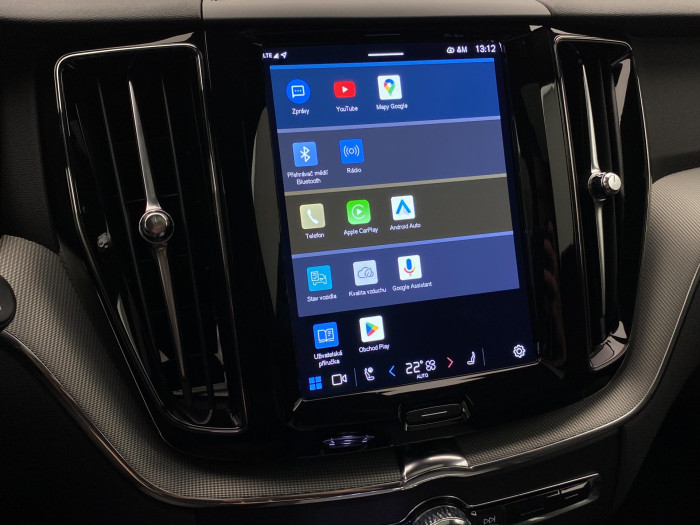 Volvo XC60 T8 AWD PLUG-IN PLUS REZERVACE