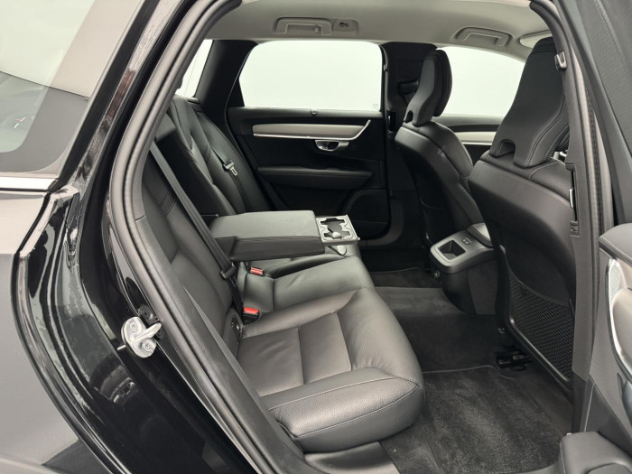 Volvo V90 B4 BRIGHT PLUS REZERVACE