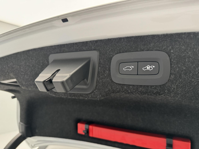 Volvo S90 T8 AWD RECHARGE ULTIMATE DARK
