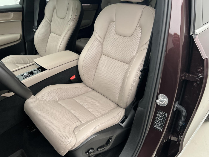 Volvo XC90 T8 AWD RECHARGE ULTRA BRIGHT