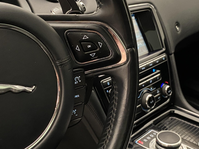 Jaguar XJ 3.0 V6D AUT 3.0 d