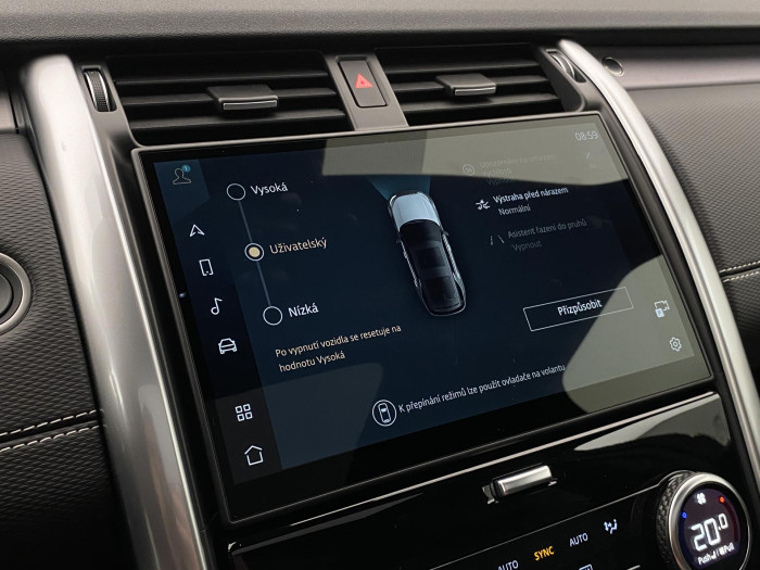 Land Rover Discovery D250 Dynamic SE REZERVACE 3.0 d Dynamic SE