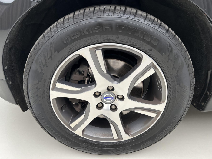 Volvo XC60 D3 AWD MOMENTUM AUT CZ 2.4 d Momentum