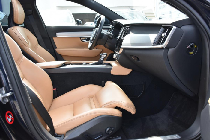 Volvo V90 D5 AWD INSCRIPTION REZERVACE 2.0 d