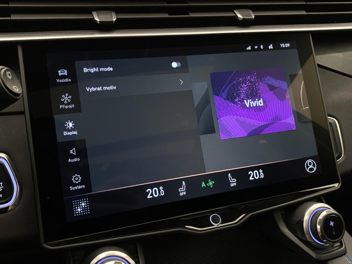 Lynk & Co 01 HEV DCT AUT 1.maj