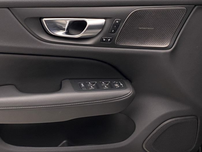 Volvo V60 CC B5 AWD PLUS REZERVACE