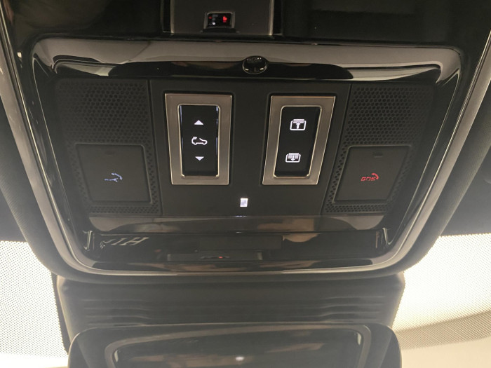 Land Rover Range Rover Velar D300 DYNAMIC SE AWD AUT 3.0 d Dynamic SE