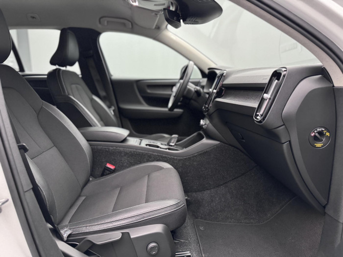 Volvo XC40 T4 AWD MOMENTUM CZ 2.0 Momentum