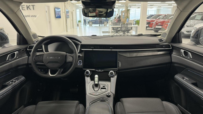 Lynk & Co 01 PHEV DCT AUT 1.maj. REZERVACE