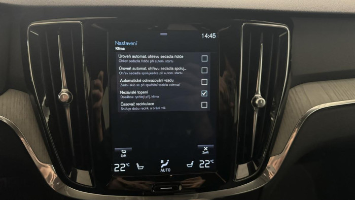Volvo V60 D4 INSCRIPTION AUT REZERVACE 2.0 d