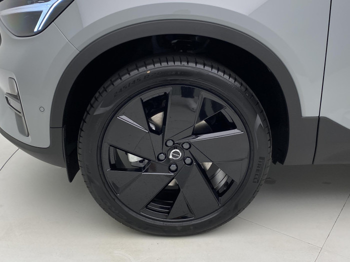 Volvo XC40 B3 AUT PLUS BLACK EDITION