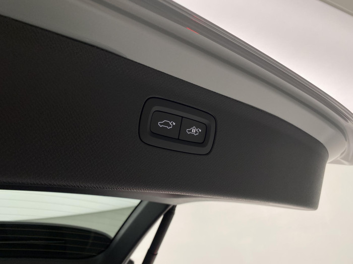 Volvo XC90 B5 AWD AUT DARK PLUS 7míst