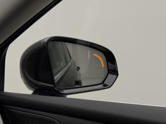 Volvo V60 B4 MOMENTUM POLESTAR REZERVACE 2.0 Momentum