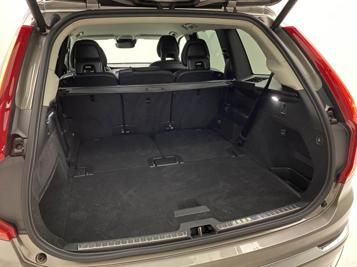 Volvo XC90 B5 AWD INSCRIPTION AUT CZ 7M