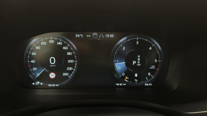 Volvo V60 B4 INSCRIPTION AUT REZERVACE