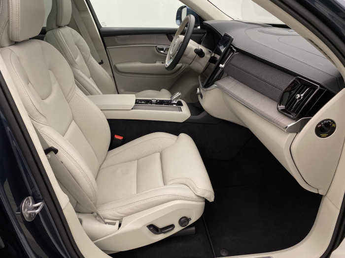 Volvo XC90 B5 AWD AUT BRIGHT ULTRA 7míst