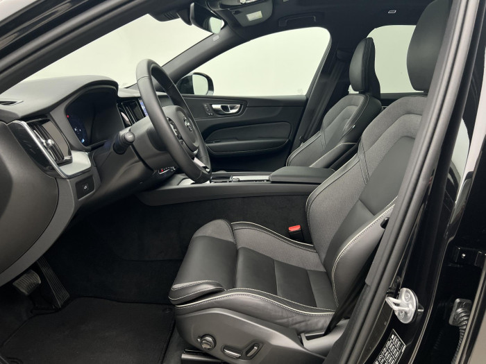 Volvo XC60 B5 AWD BLACK EDITION PLUS AUT