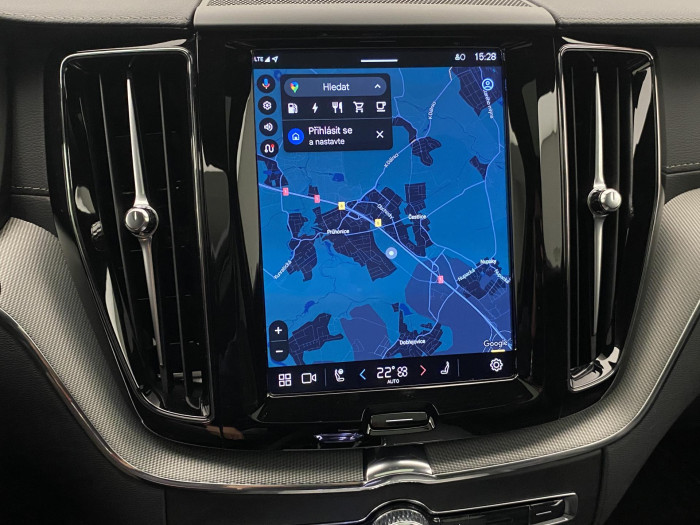 Volvo XC60 T6 AWD ULTRA DARK AUT CZ