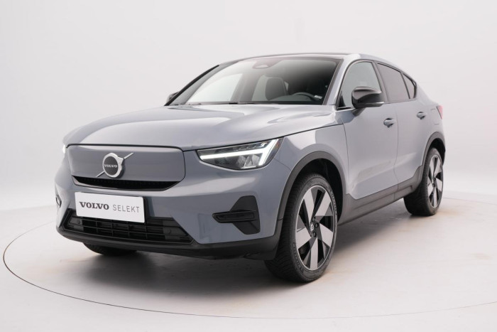 Volvo C40 RECHARGE TWIN AWD REZERVACE