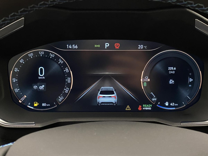 Lynk & Co 01 PHEV DCT AUT REZERVACE