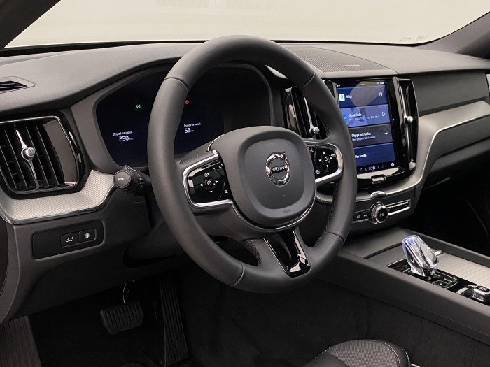 Volvo XC60 T6 AWD PLUS RECHARGE AUT 1.maj