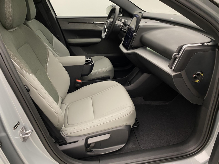 Volvo EX30 PURE ELECTRIC SINGLE PLUS