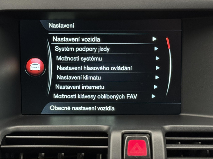 Volvo XC60 D4 MOMENTUM AUT CZ 2.4 d Momentum