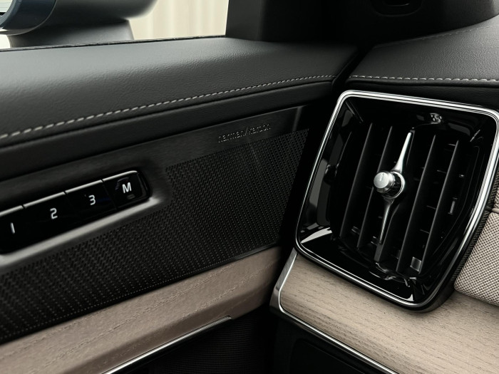 Volvo XC90 T8 AWD RECHARGE BRIGHT PLUS
