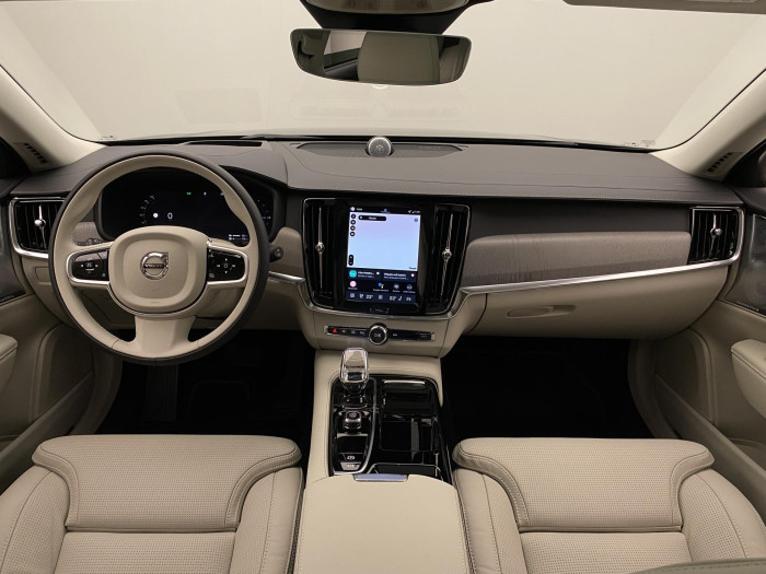 Volvo V90 T8 AWD Plug-in DARK ULTRA