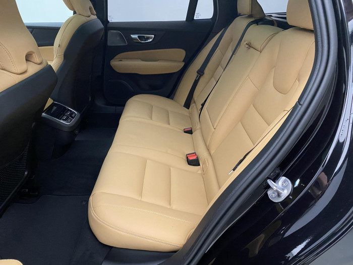 Volvo V60 B4 AUT DARK ULTRA
