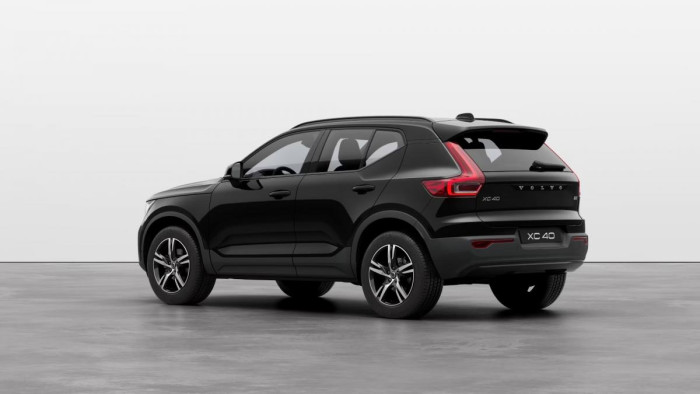 Volvo XC40 B3 AUT DARK PLUS