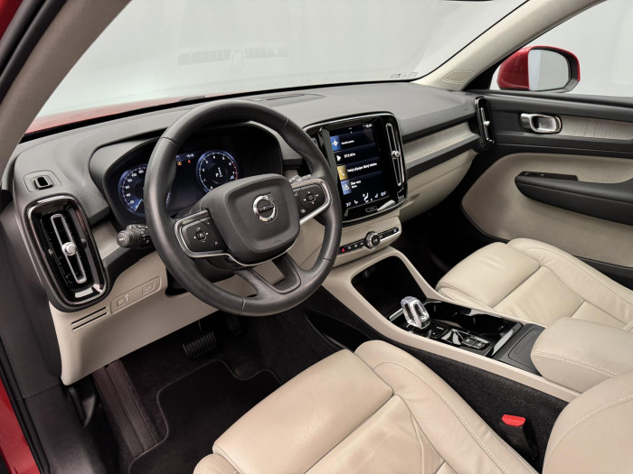 Volvo XC40 B4 INSCRIPTION AUT CZ 1 .maj