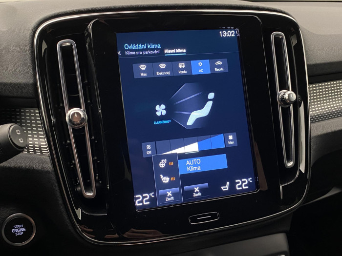 Volvo XC40 B4 AWD R-DESIGN AUT CZ