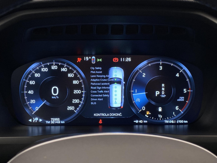 Volvo XC90 B5 AWD MOMENTUM AUT CZ 2.0 Momentum