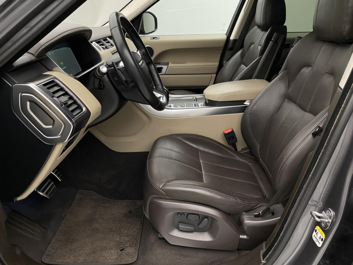 Land Rover Range Rover Sport 3.0 SDV6 AWD REZERVACE