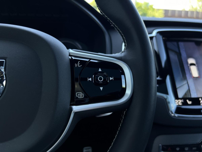 Volvo XC90 T8 AWD R-DESIGN 7MÍSTNÁ Aut