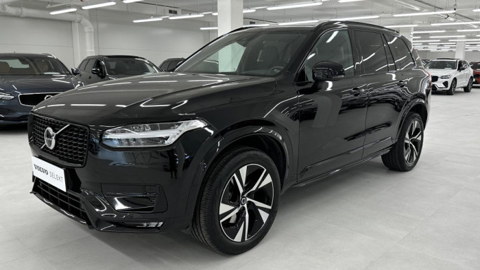 Volvo XC90 B5 AWD R-DESIGN AUT REZERVACE