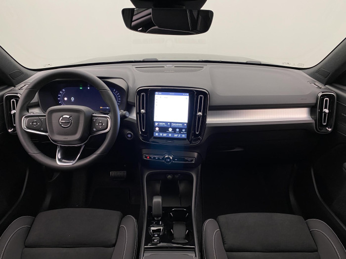 Volvo XC40 B4 AUT DARK PLUS