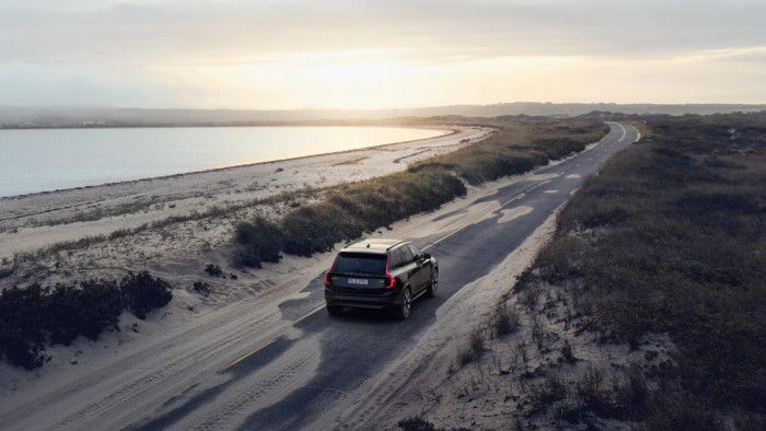 Volvo XC90 T8 AWD Plug-in DARK ULTRA 7m.