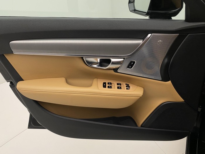 Volvo V90 D4 MOMENTUM AUT 2.0 d Momentum