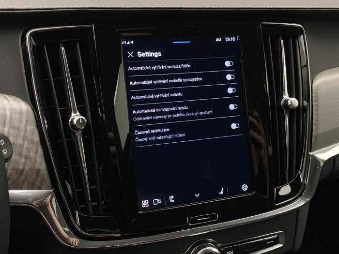 Volvo V90 CC B4 AWD PLUS AUT REZERVACE