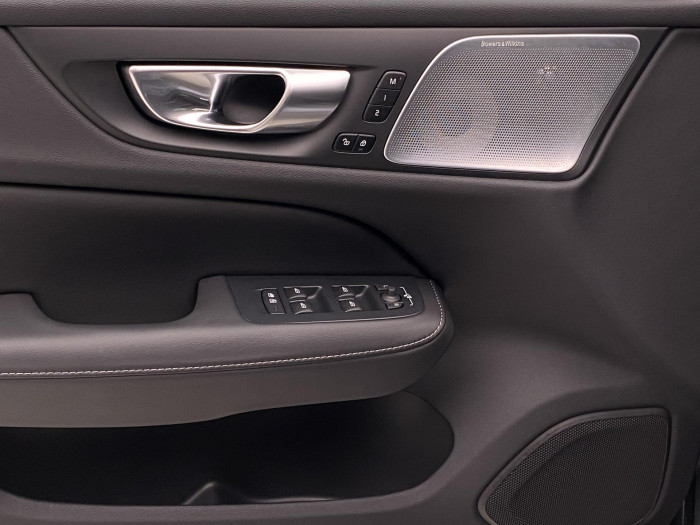 Volvo V60 CC B5 AWD BRIGHT REZERVACE 2.0 CC CC