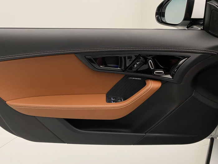 Jaguar F-Type P450 R-DYNAMIC AUT REZERVACE 5.0 Dynamic