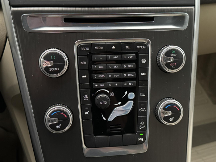 Volvo XC60 D4 AWD SUMMUM AUT 2.4 d Summum