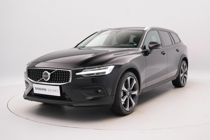 Volvo V60 CC B5 AWD ULTIMATE REZERVACE 2.0 CC CC