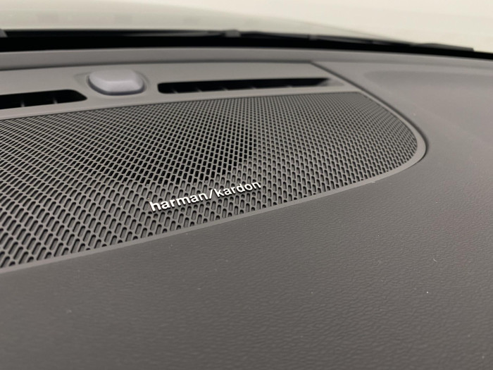 Volvo XC40 B4 AUT PLUS BLACK EDITION