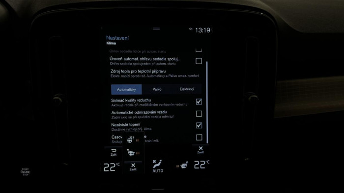 Volvo XC40 T5 TWIN ENGINE REZERVACE