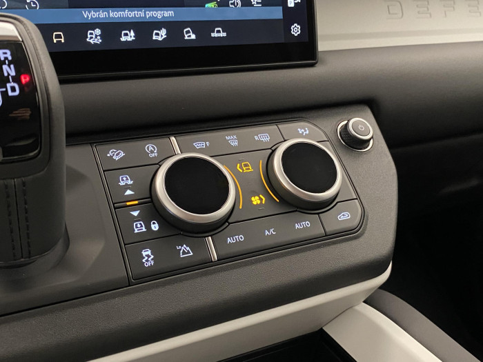 Land Rover Defender 110 D200 S AWD AUT 3.0 d